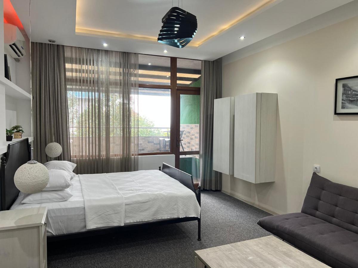 Kent Hotel 코불레티 외부 사진