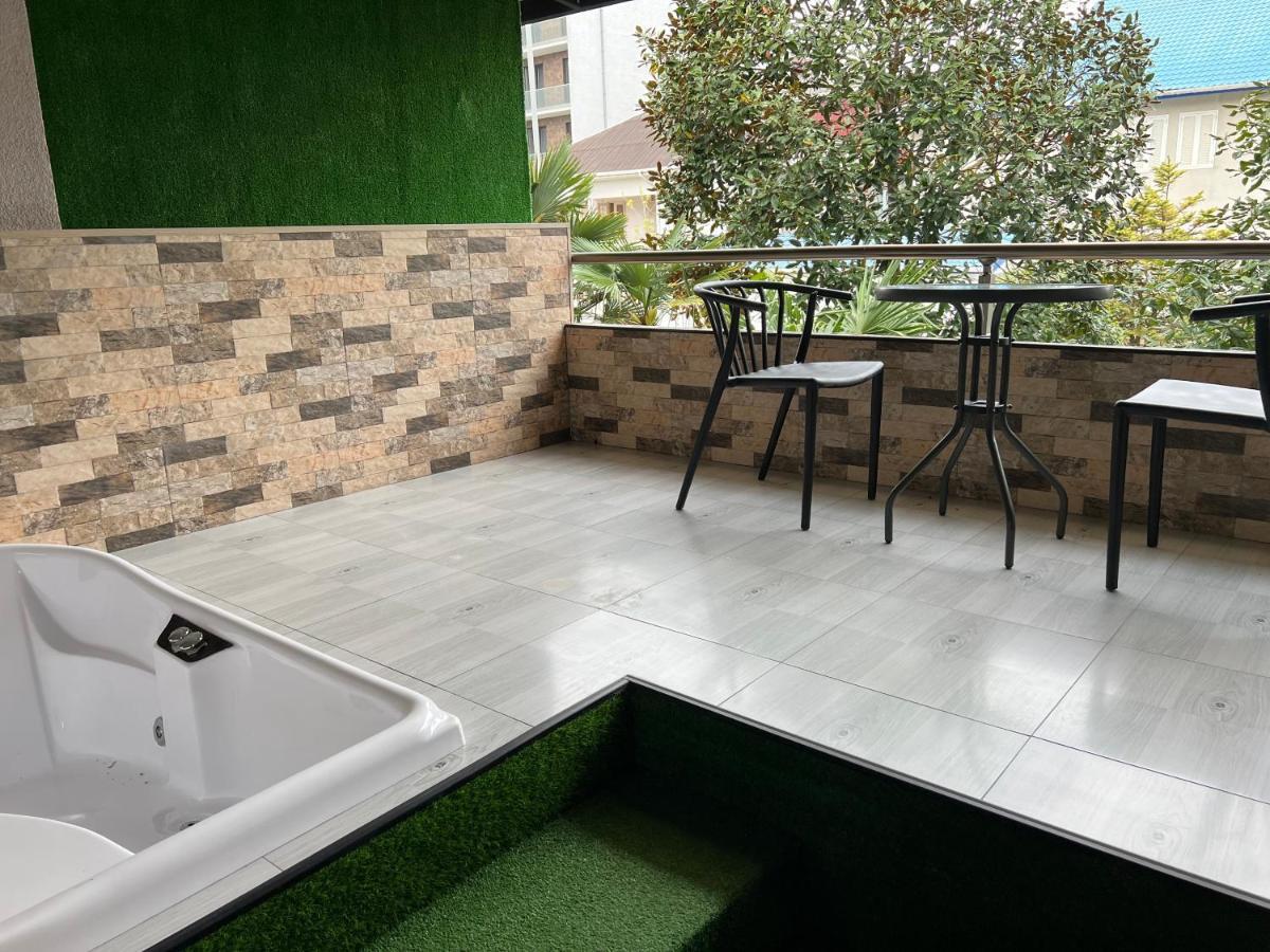 Kent Hotel 코불레티 외부 사진