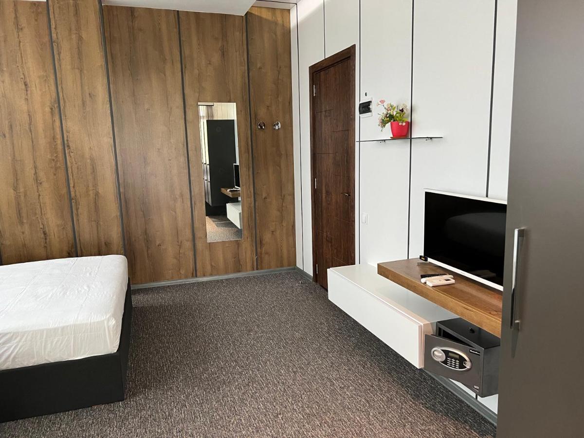 Kent Hotel 코불레티 외부 사진