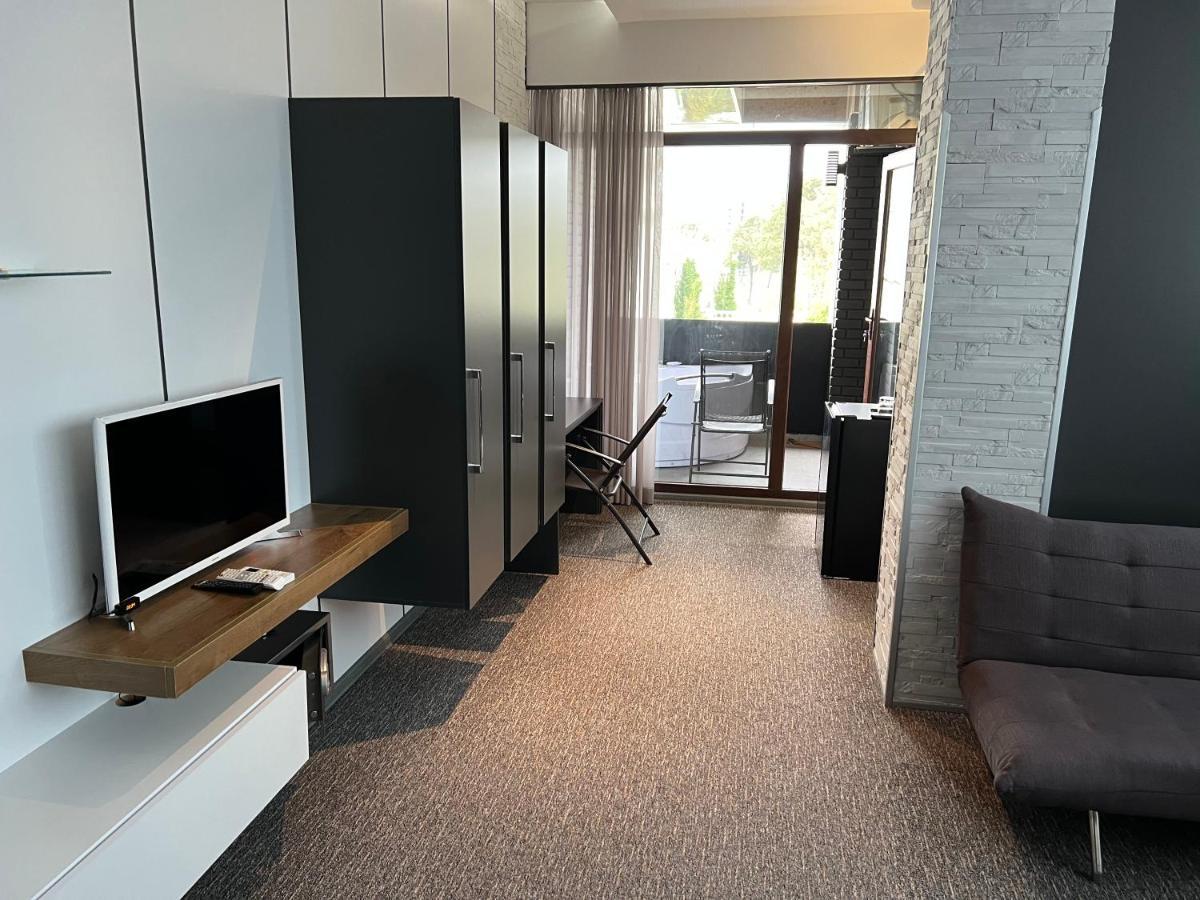 Kent Hotel 코불레티 외부 사진