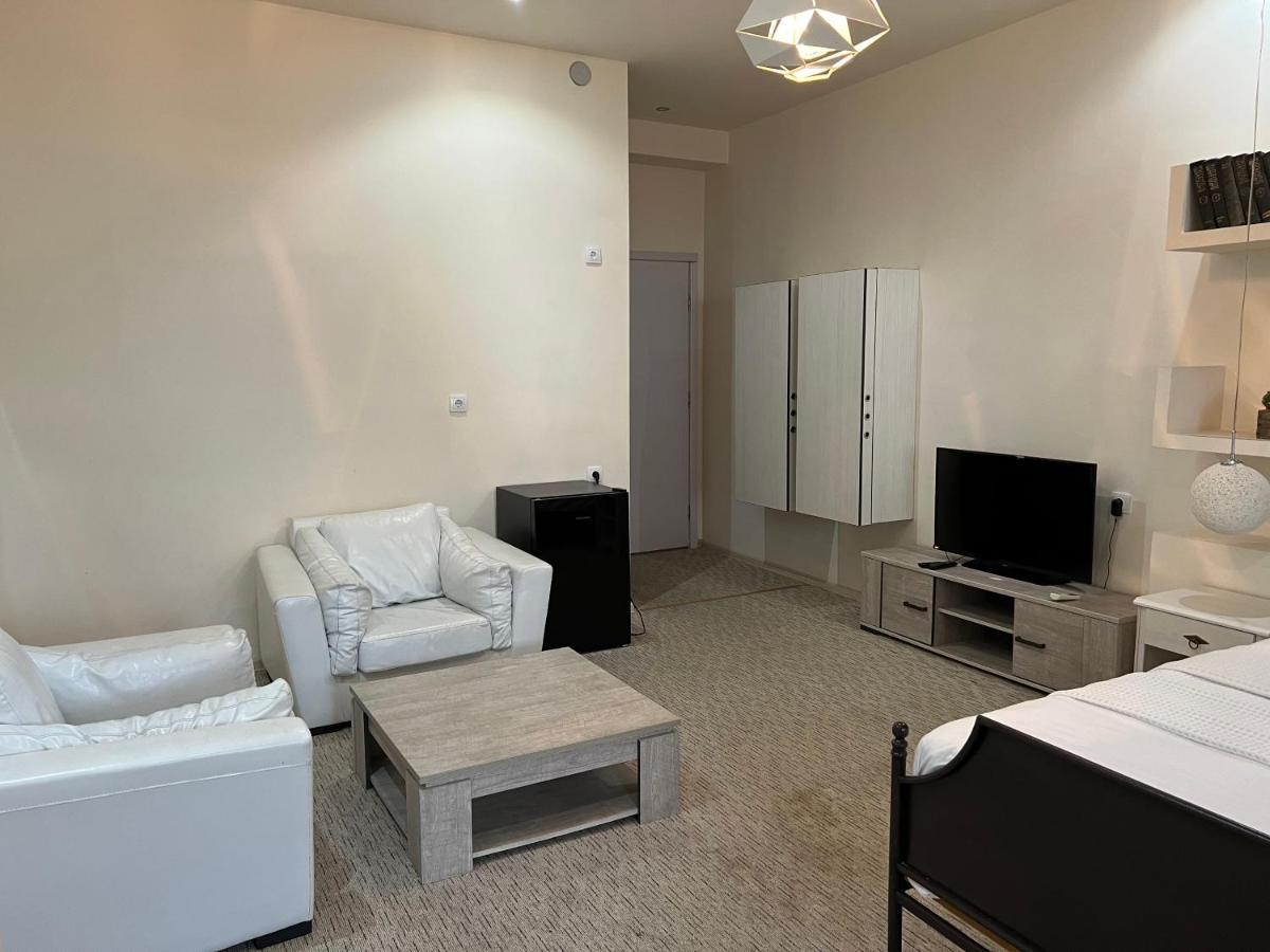 Kent Hotel 코불레티 외부 사진