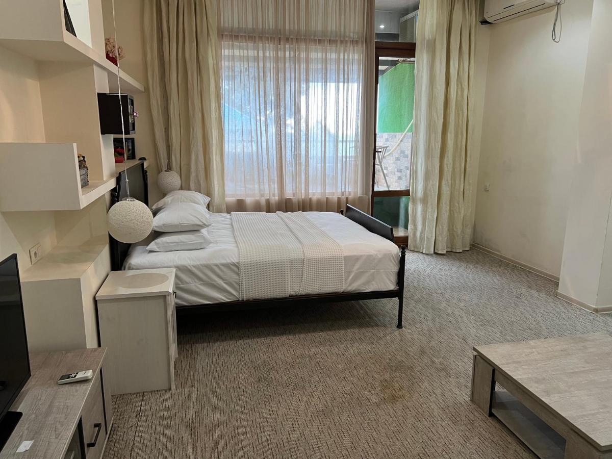 Kent Hotel 코불레티 외부 사진
