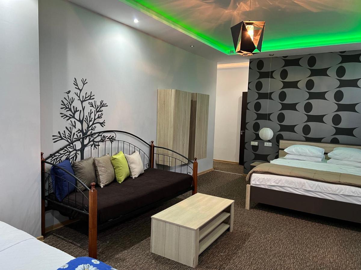 Kent Hotel 코불레티 외부 사진