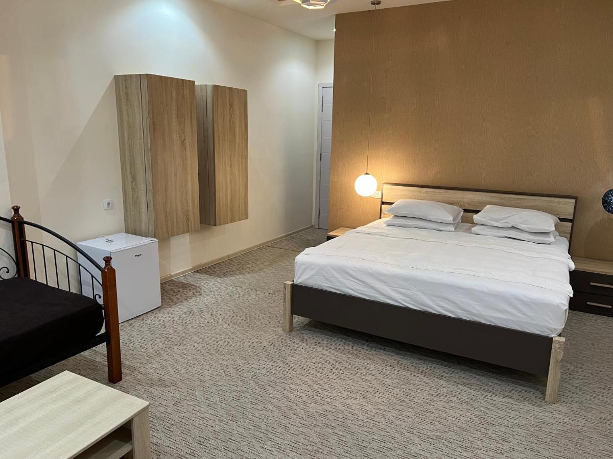 Kent Hotel 코불레티 외부 사진