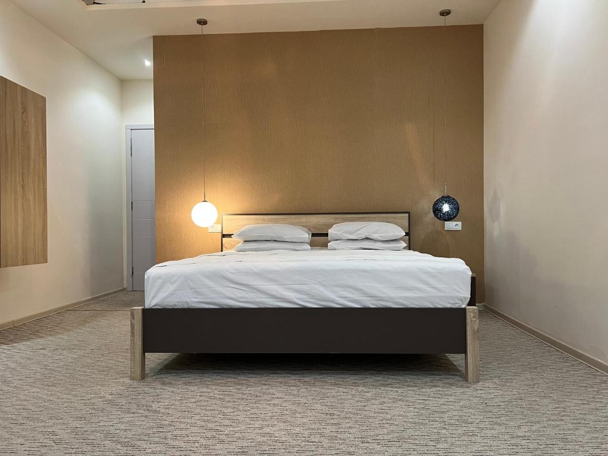 Kent Hotel 코불레티 외부 사진