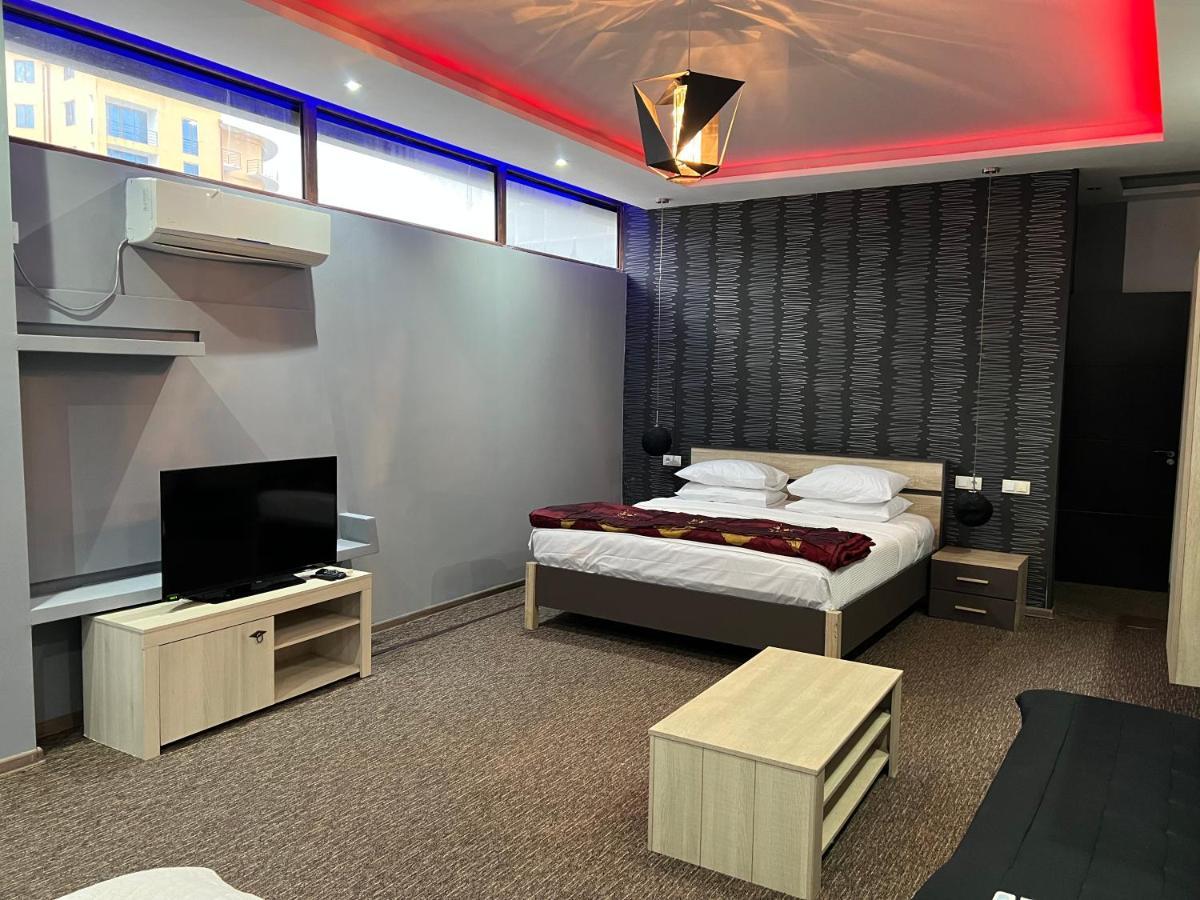 Kent Hotel 코불레티 외부 사진