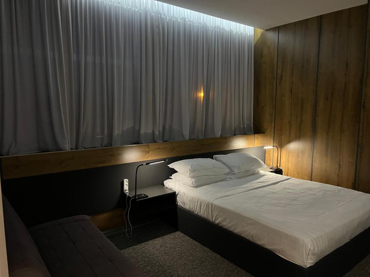 Kent Hotel 코불레티 외부 사진