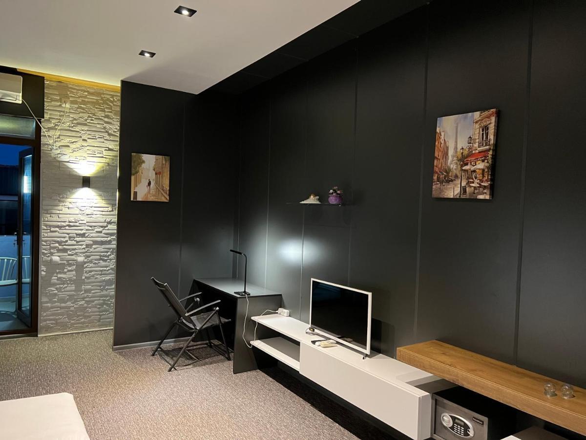Kent Hotel 코불레티 외부 사진
